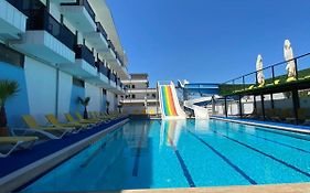 Atas Aqua Otel Avsa  3*